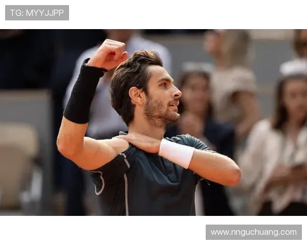 那些被遗忘的足球冷门球星 揭秘他们鲜为人知的传奇故事